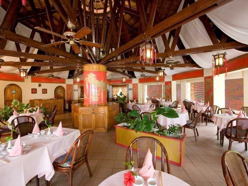 Berjaya Beau Vallon Bay Resort & Casino Екстериор снимка