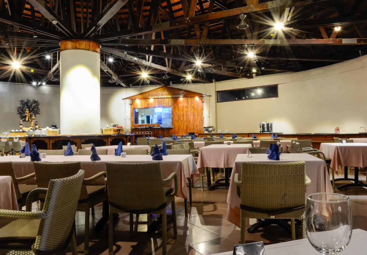 Berjaya Beau Vallon Bay Resort & Casino Екстериор снимка