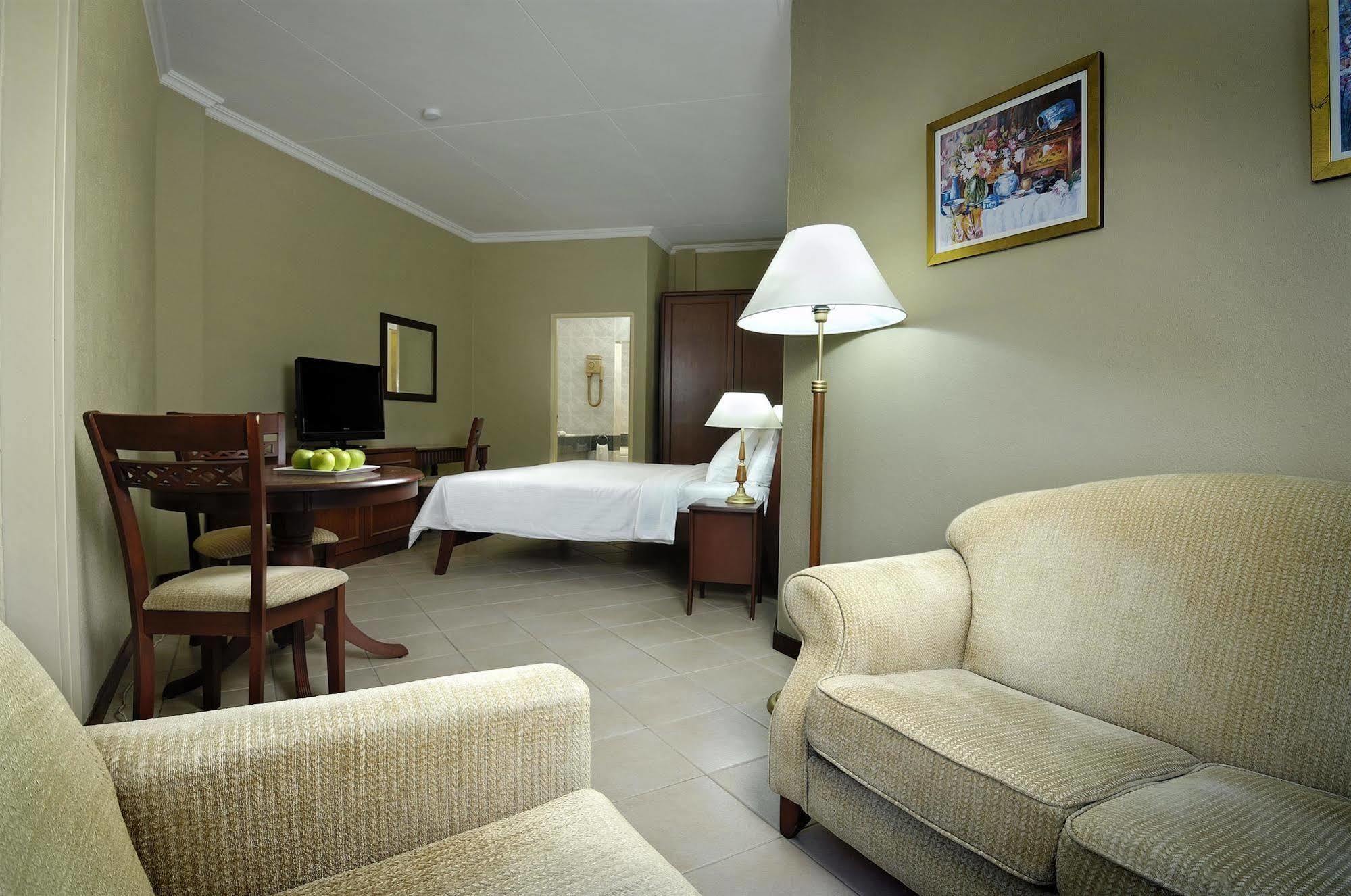 Berjaya Beau Vallon Bay Resort & Casino Екстериор снимка