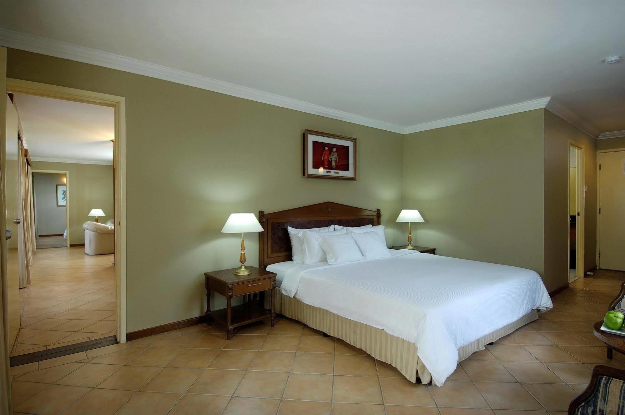 Berjaya Beau Vallon Bay Resort & Casino Екстериор снимка