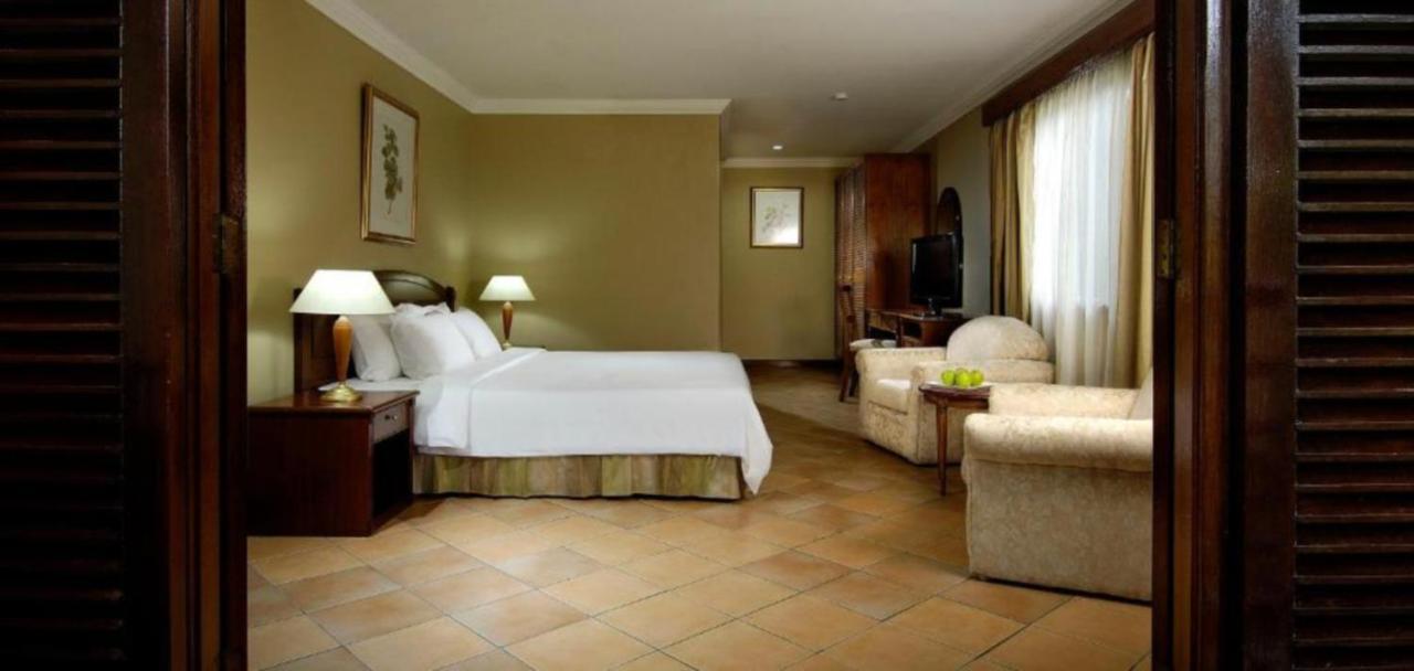 Berjaya Beau Vallon Bay Resort & Casino Екстериор снимка